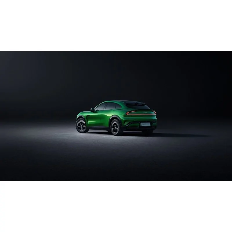 Xiaomi YU7 Verde Esmeralda com design moderno