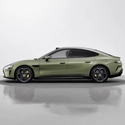 Xiaomi SU7 Verde Verdoso